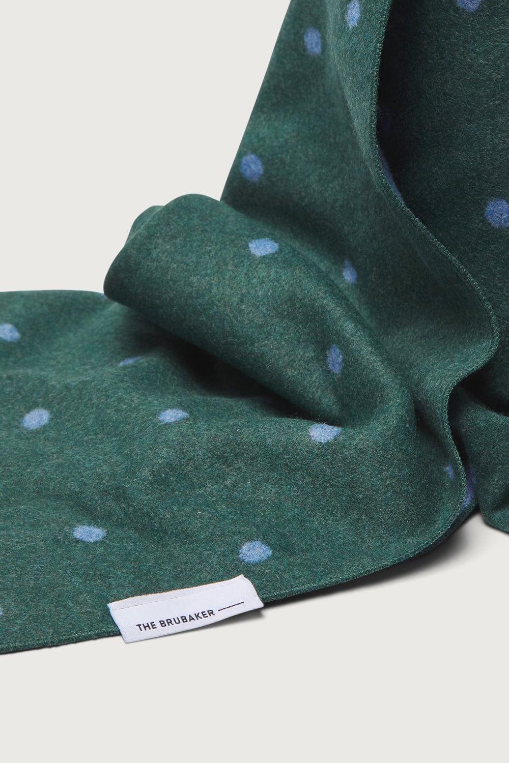 The Scarf Dots Verde-zoom-3