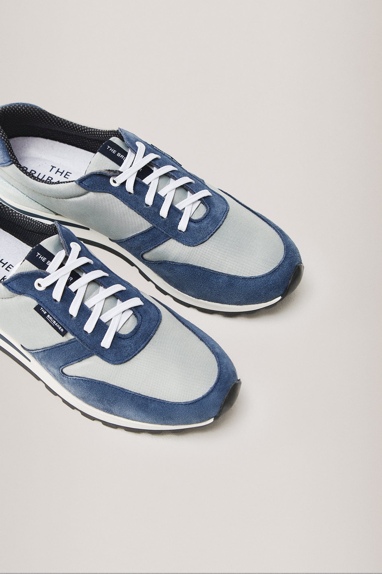 The Sneakers Gris y Azul-3