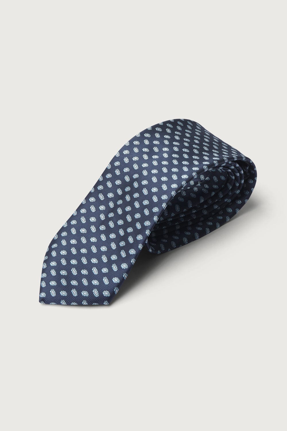 The Silk Tie Figuras Fondo Marino