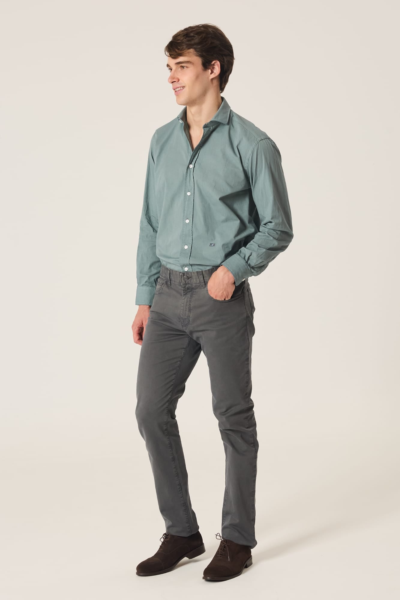 The 5 Pocket Gris Buitrago