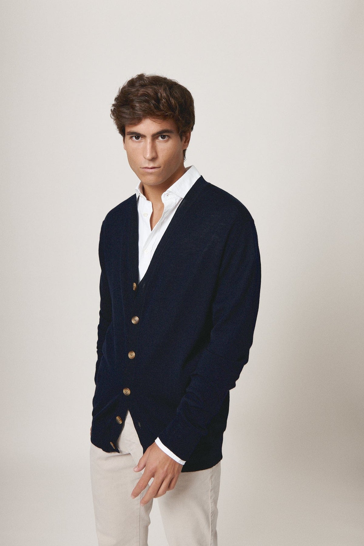 The Cardigan Merino Azul Marino-zoom-2