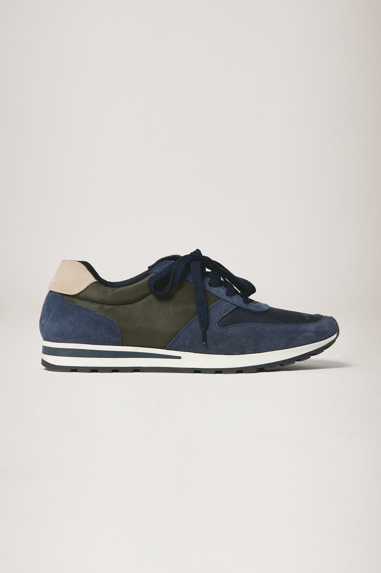 The Sneakers Azul y Verde
