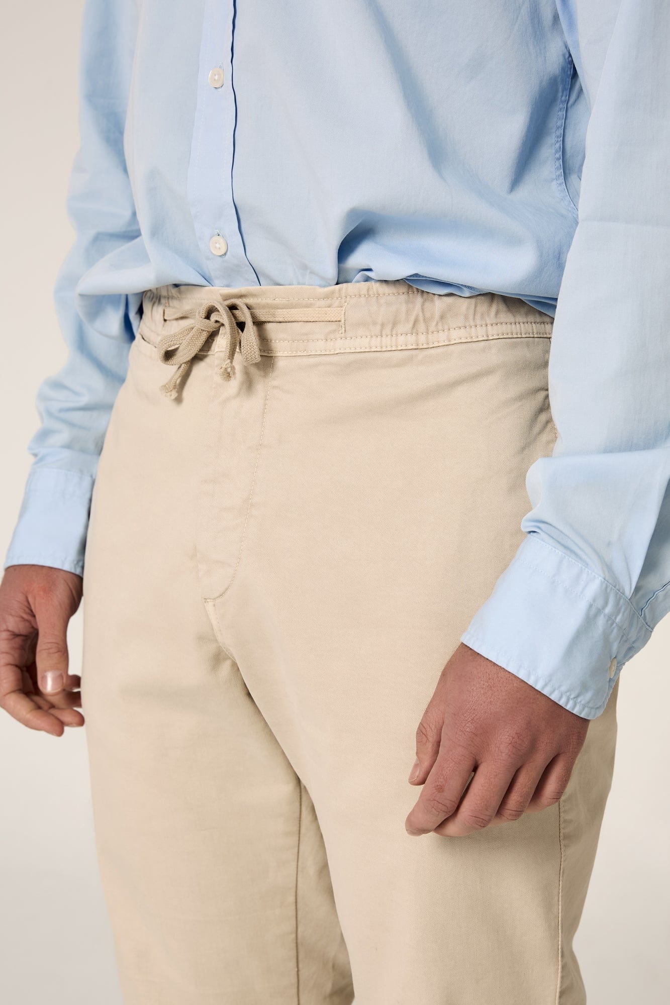 The Chino Jogger Beige Seimeira-zoom-3