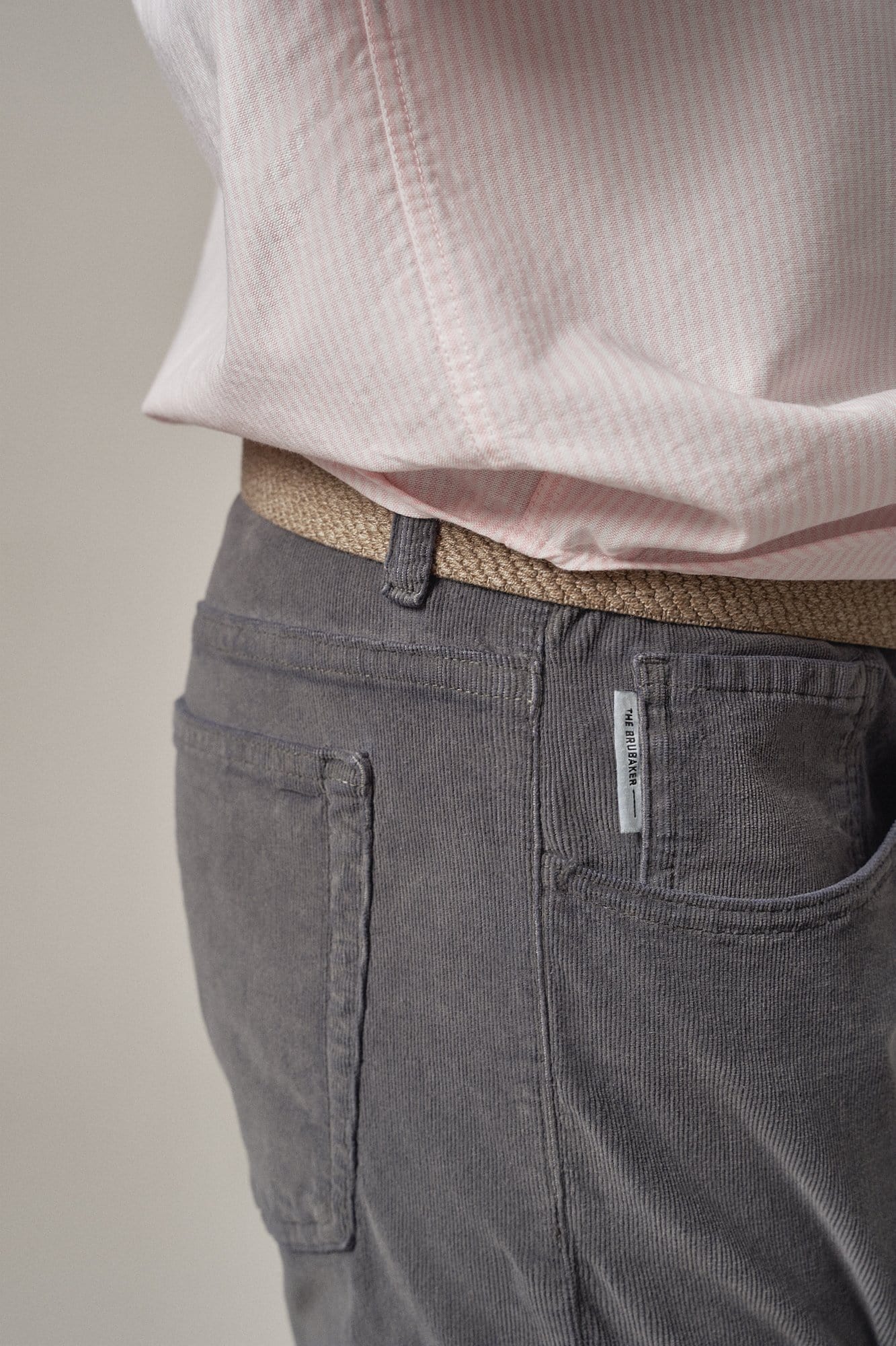 The 5 Pocket Micropana Gris Buitrago-zoom-1